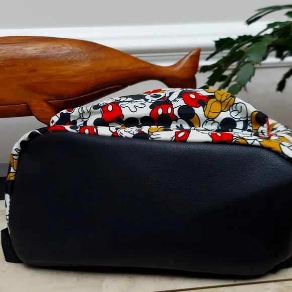 Disney Mickey Mouse Backpack - Picture 4 of 6